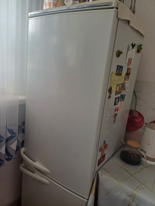 Продам холодильник