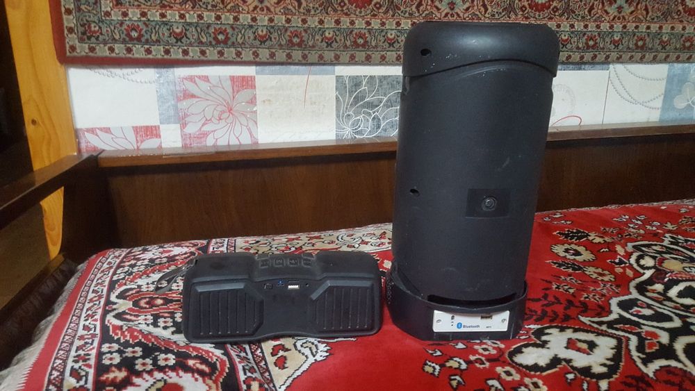 Продам блютуз колонки