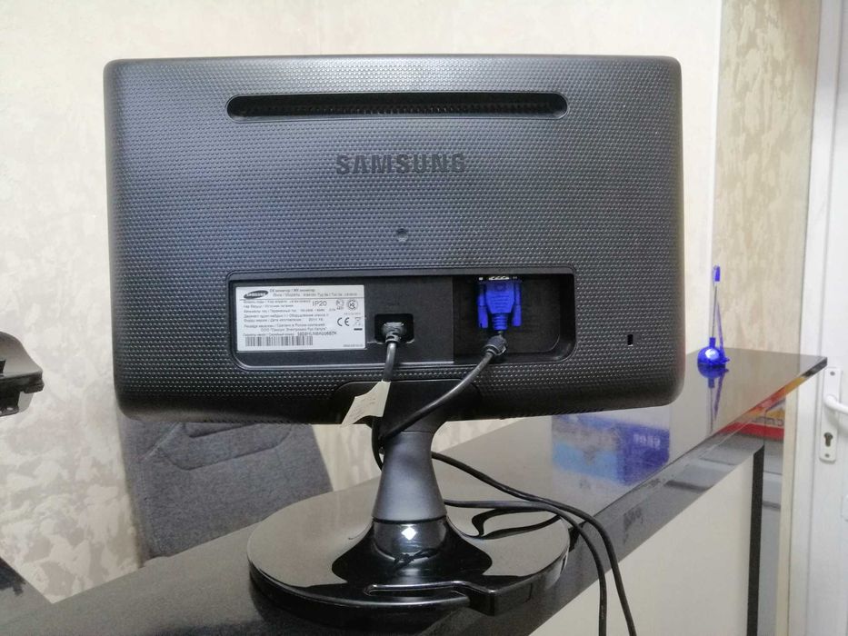 Монитор Samsung 18,5 дюймов