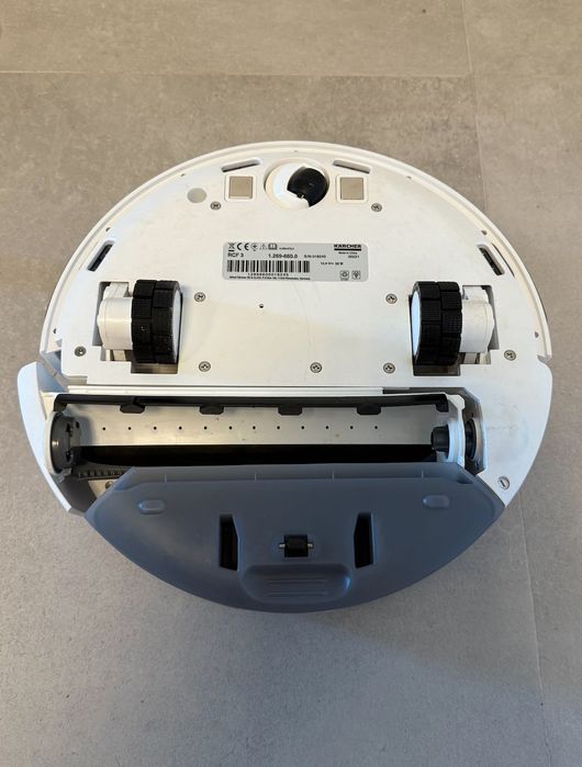 Aspirator Mop Robot Inteligent KARCHER RCF3 - pret final
