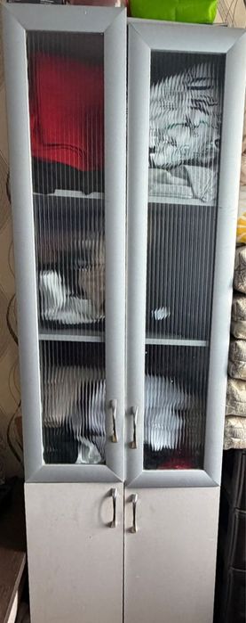 Срочно продам шкаф