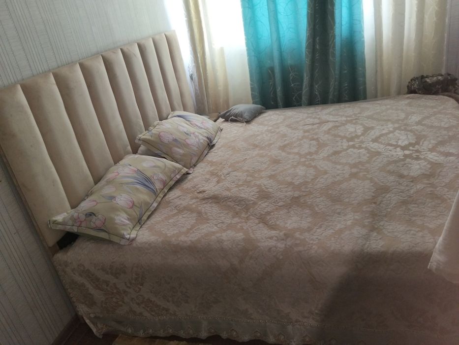 Екі адамдық диван