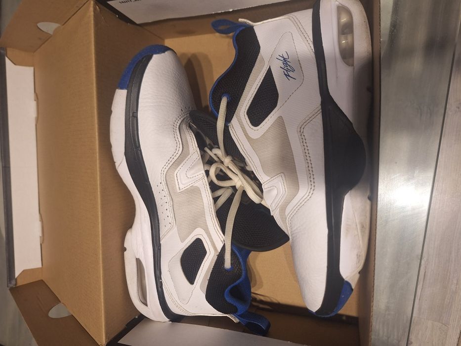 Jordan stay loyal  3