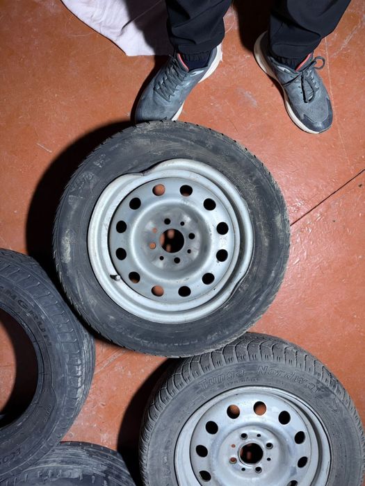 Продаю штамп с покрышками