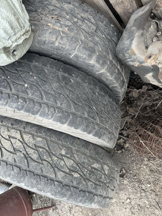 Продам резину 16,18,19,15