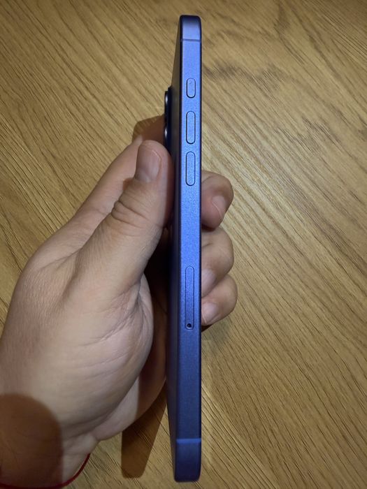 iPhone 16 Plus 128gb - 2 години гаранция остават