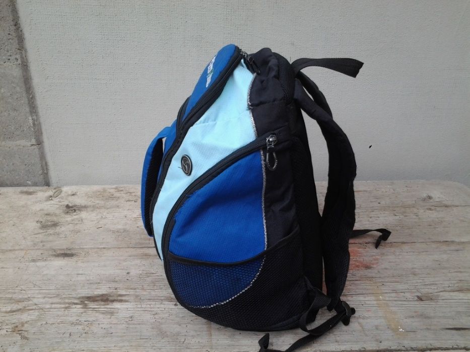 Evergreen Tours, Geanta, Ghiozdan, Rucsac Drumetii 38*28*24 cm