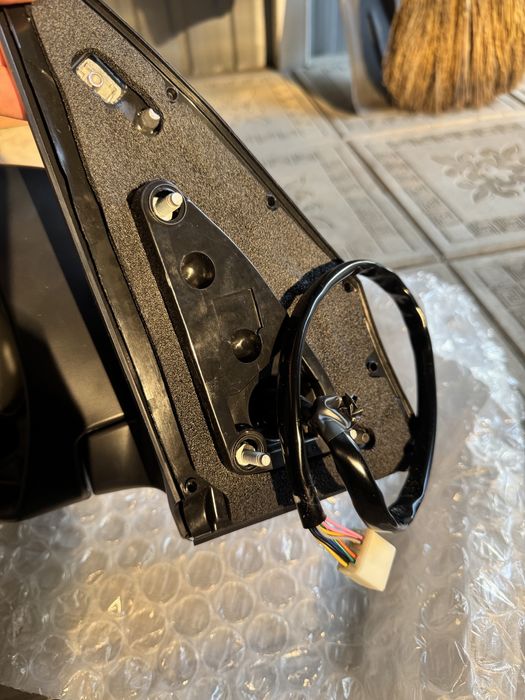 Лопухи от тойото 200