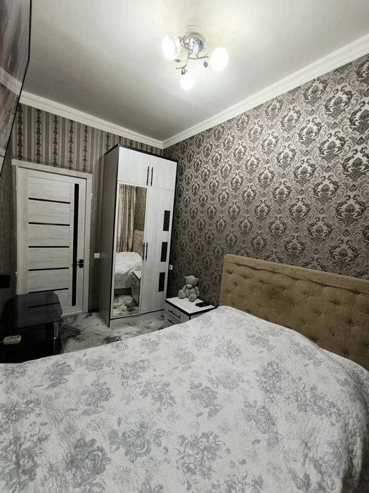 Продается квартира.Юнусабад 18 
Клиника Ихлос 
3/5/9.Ипотека есть