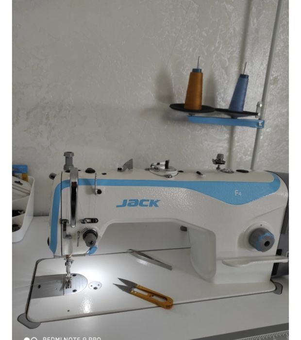 Швейная машина JACk JK F4
