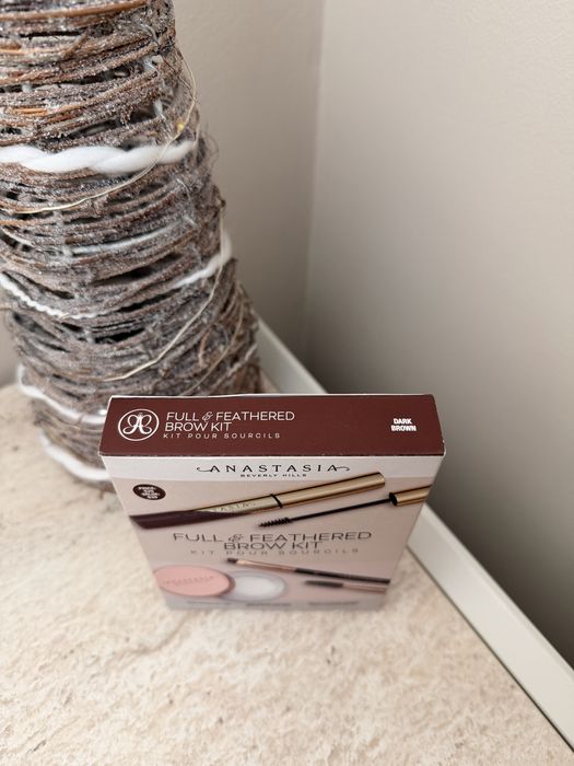 Гримове и козметика Sol de Janeiro, Zielinski&Rozen, Hourglass, Nashi