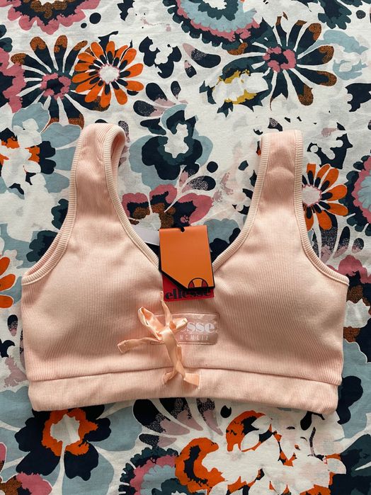 Къси панталони и топ Ellesse