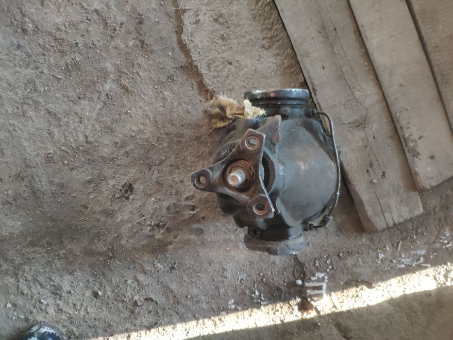 Редуктор на Мерседес w 124