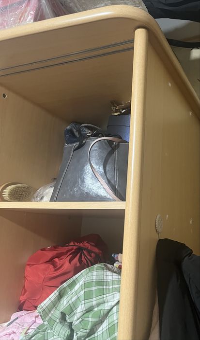 Шкаф для вещей. В хор. Состоянии.