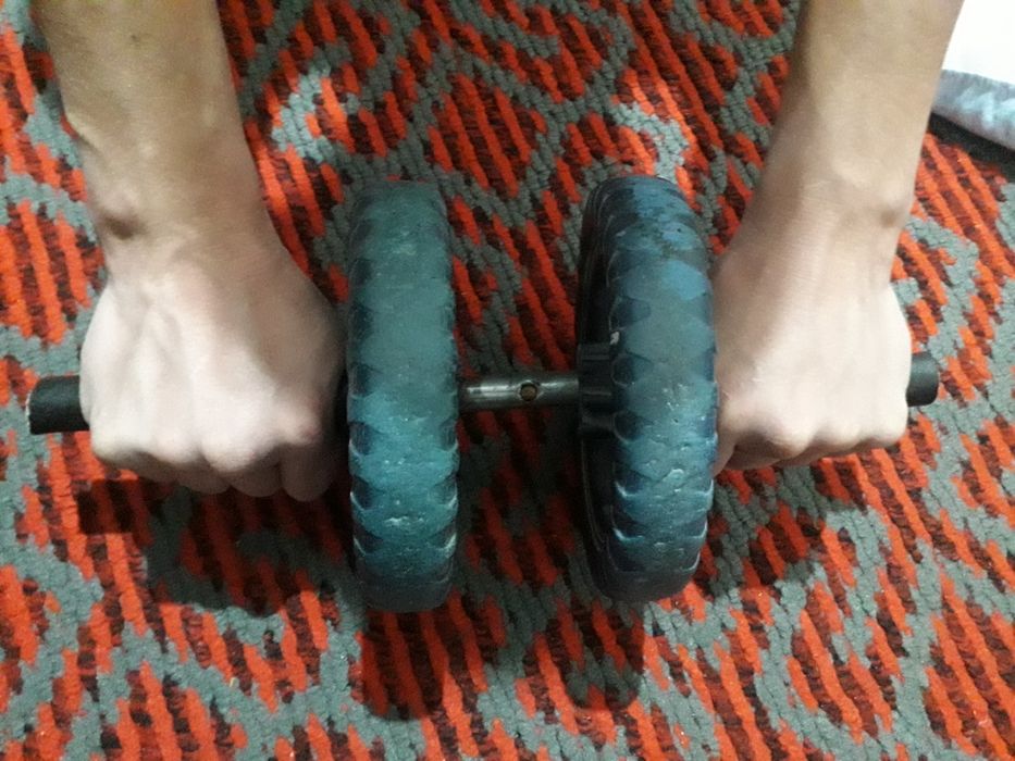 Ролик для накачевания  преса .