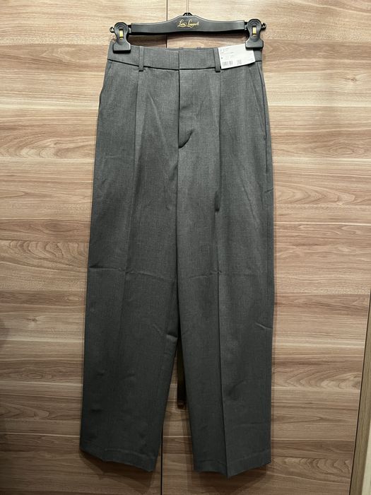 Брючный костюм UNIQLO