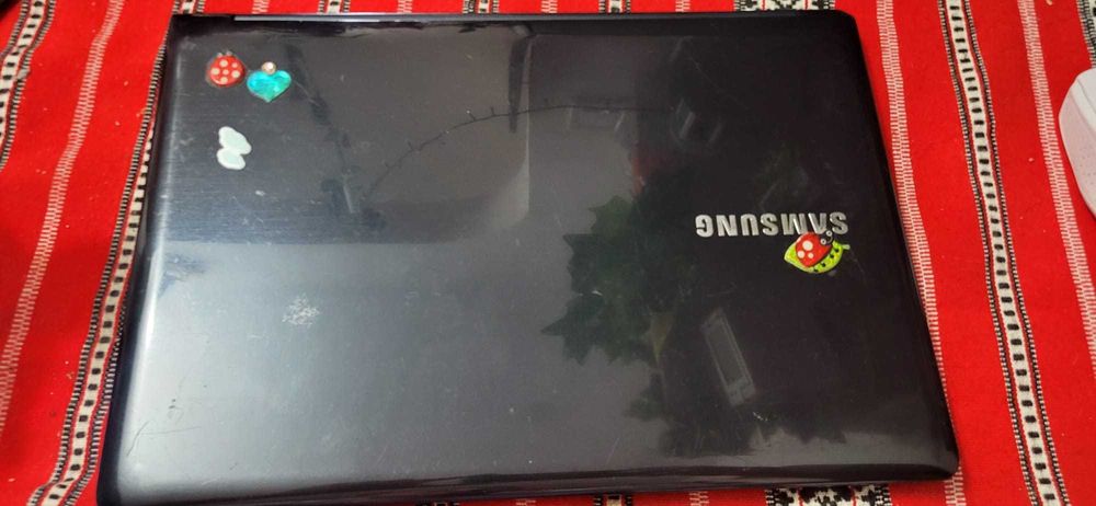 Vand laptop samsung cu touchscreen
