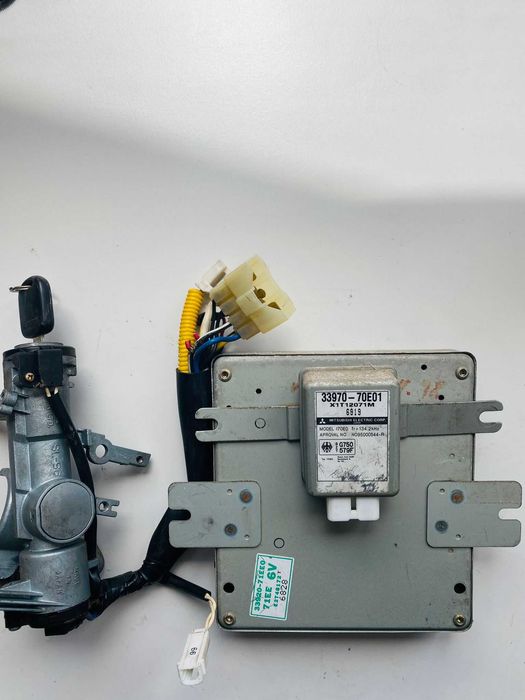 Ekyrtページ KIT DE PORNIRE Suzuki Grand Vitara 1.6 16V 33920-71EE0 E2T48172