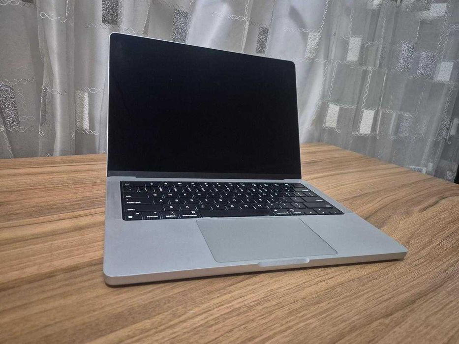 MacBook Pro 2023 M2 Pro