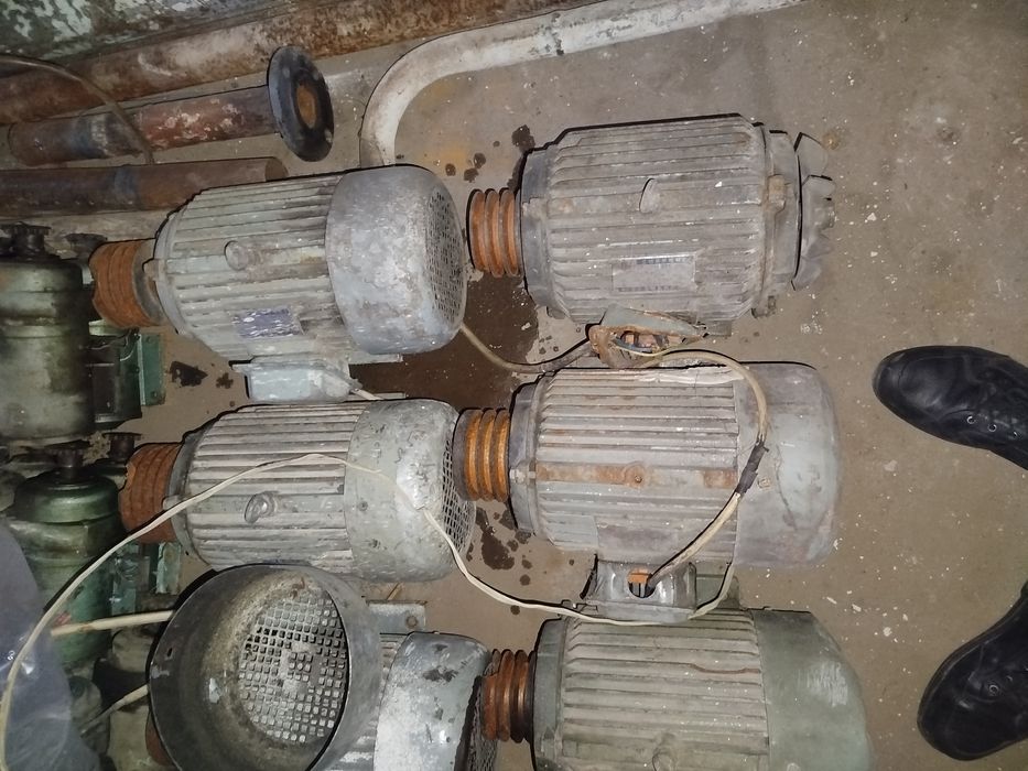 Мотор двигатель 3 фазали