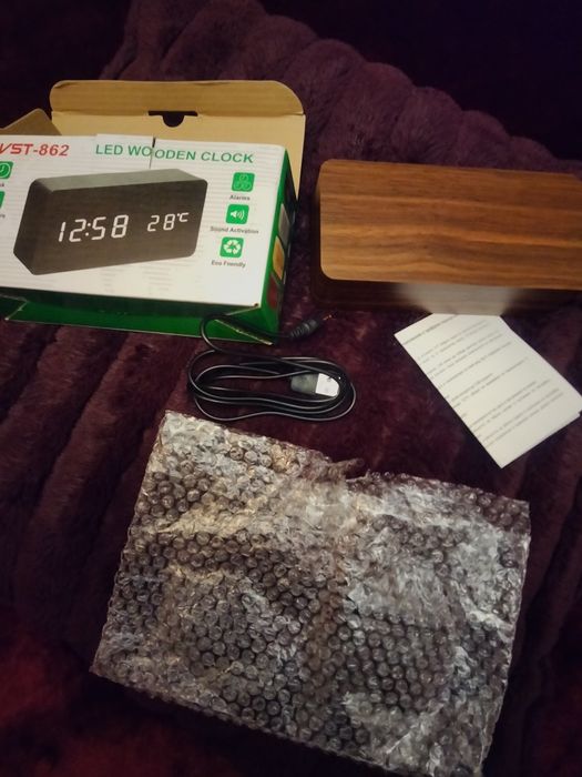 Лед цифров часовник