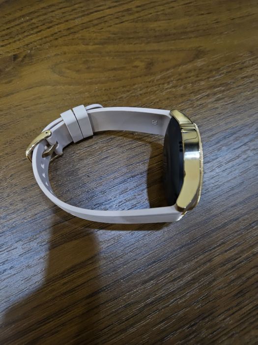 Samsung Galaxy Watch 42 мм SM-R810