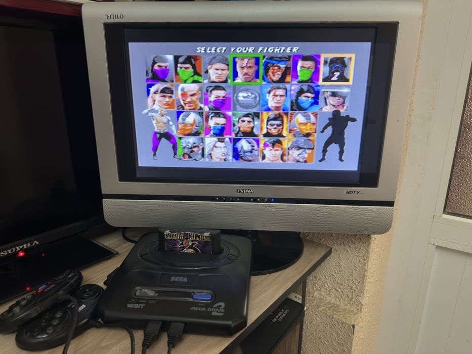 Sega Mega Drive 2 из 90х большая плата !