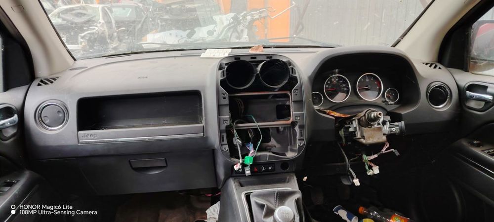 Dezmembrez Jeep Compass - 1 (facelift) (2011 - 2013), 2.2 CRD, manual