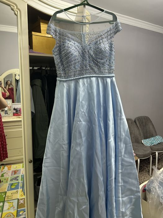 Продам вечернее платье