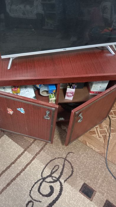 Продаю      тумбу