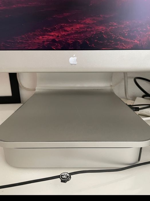 Apple Cinema Display 30"