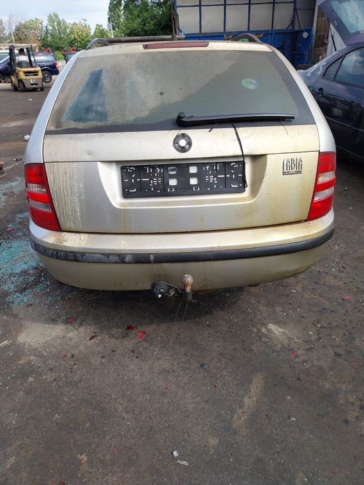 Cârlig de remorcare  Octavia Mondeo Fabia Polo Doblo .grila Sandero