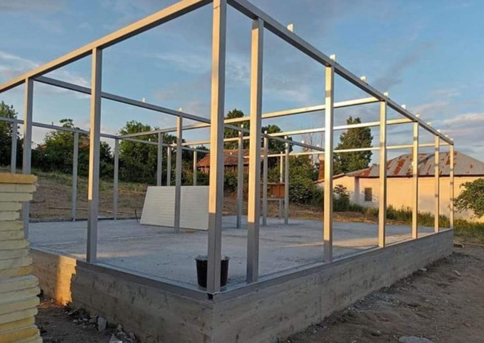 Vand case modulare pe strctura metalica si panouri sandwich Romania