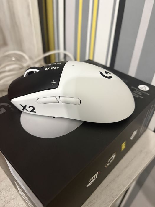 Logitech pro X2 superstrike mouse