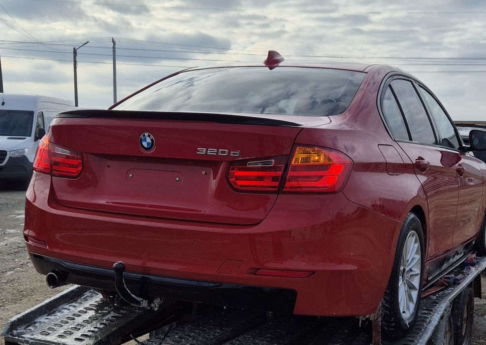 Bara/spoiler spate bmw seria 3 F30 2014