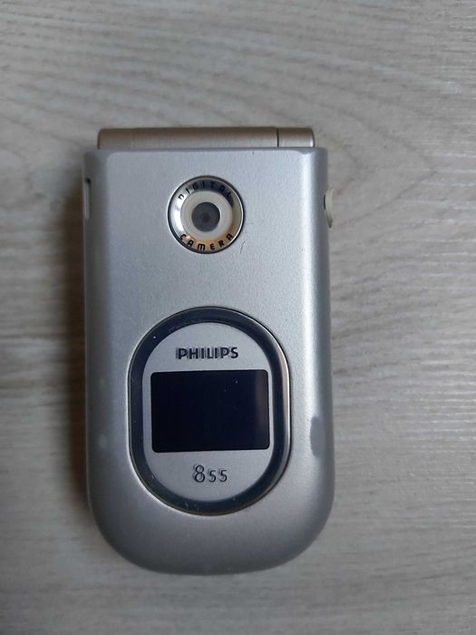 Vand telefon Nokia si Philips