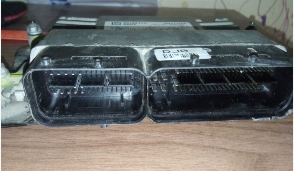 Продам блок управления двигателем