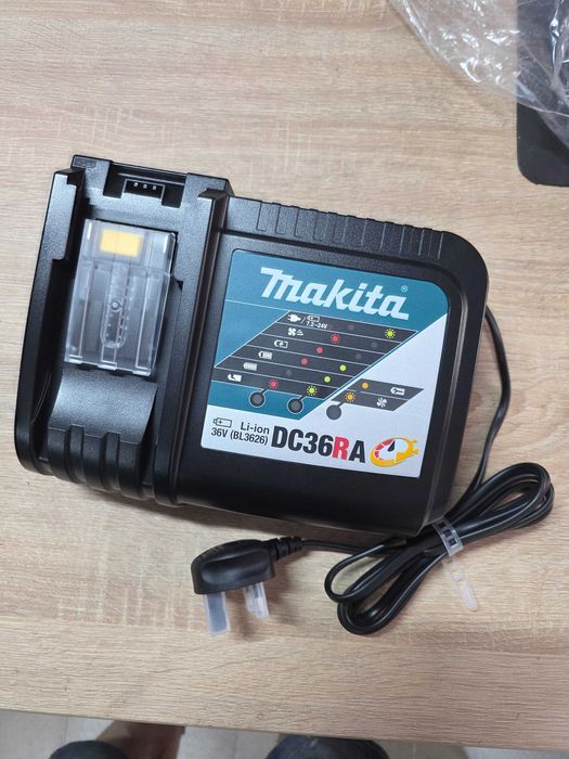 Incarcator MAKITA Li-ion DC36RA 36V pentru incarcare rapida 194863-5