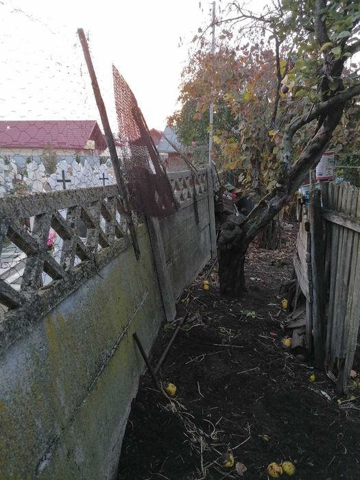 Gard din placi de beton