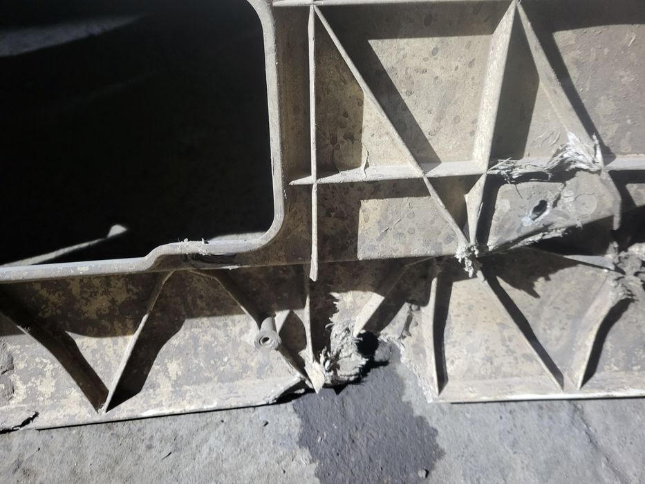 Продам капот на шахман