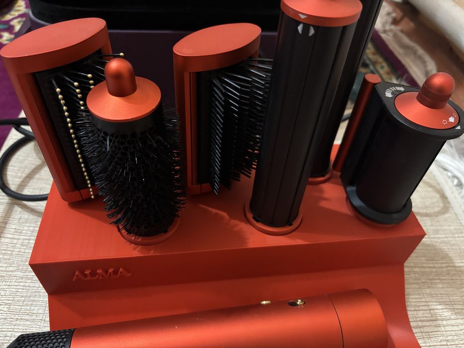 Dyson оригинал срочно продам