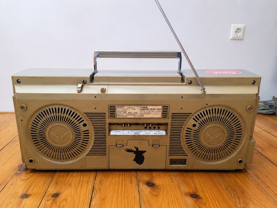 Radio Sharp GF-575