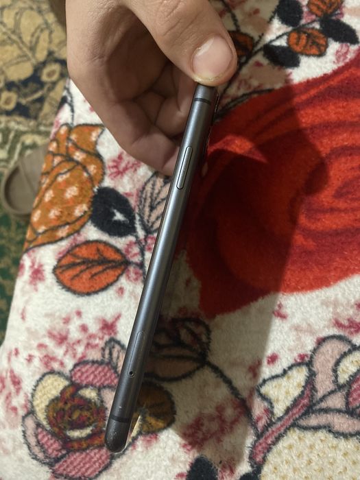 Vand iphone 11,pret500 lei usor negociabil