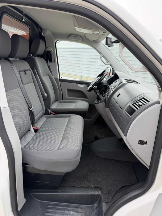 Volkswagen Transporter 5 2.0 TDI 102 CP 2012