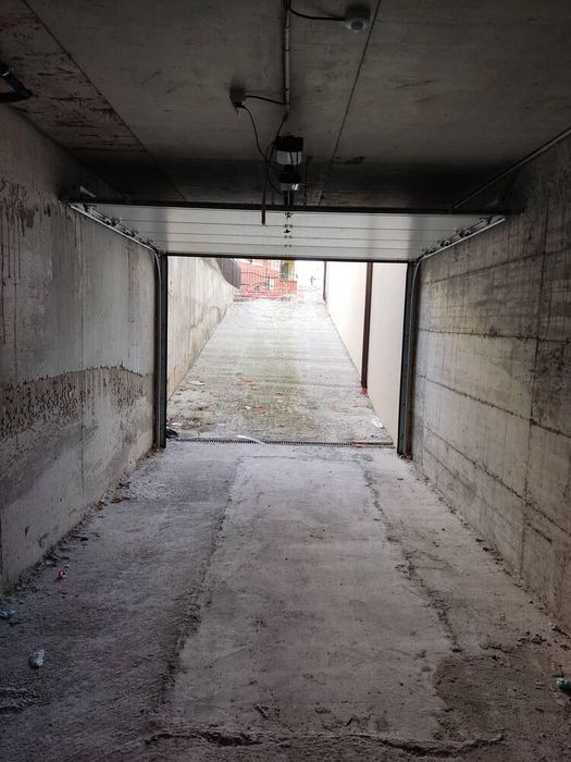 Дава се под наем Гараж / Паркомясто в Бургас, Меден рудник - зона В - 18 кв.м за 61.2 € - Снимка #2