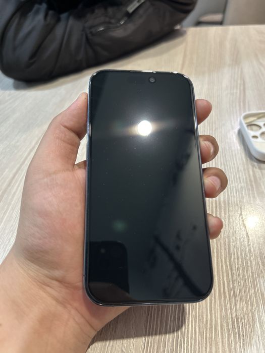 Iphone 14 pro purple