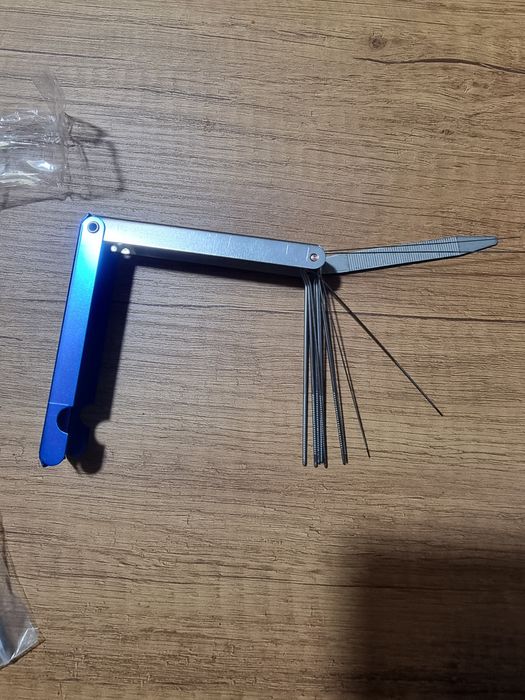 Set curatare aerograf, pistol de vopsit, etc..