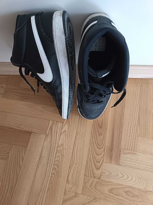 Високи маратонки Nike