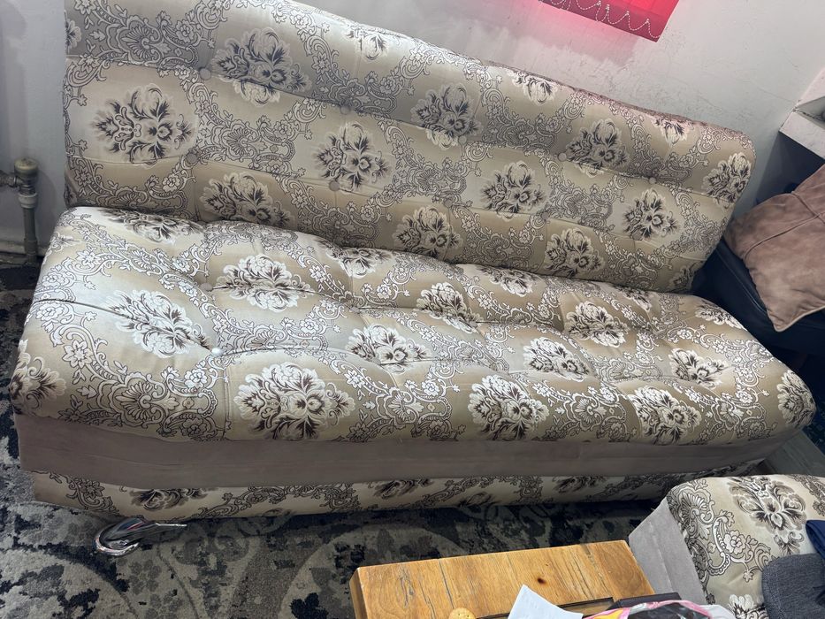 Продам Диван новый