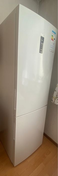 Продам холодильник Haier